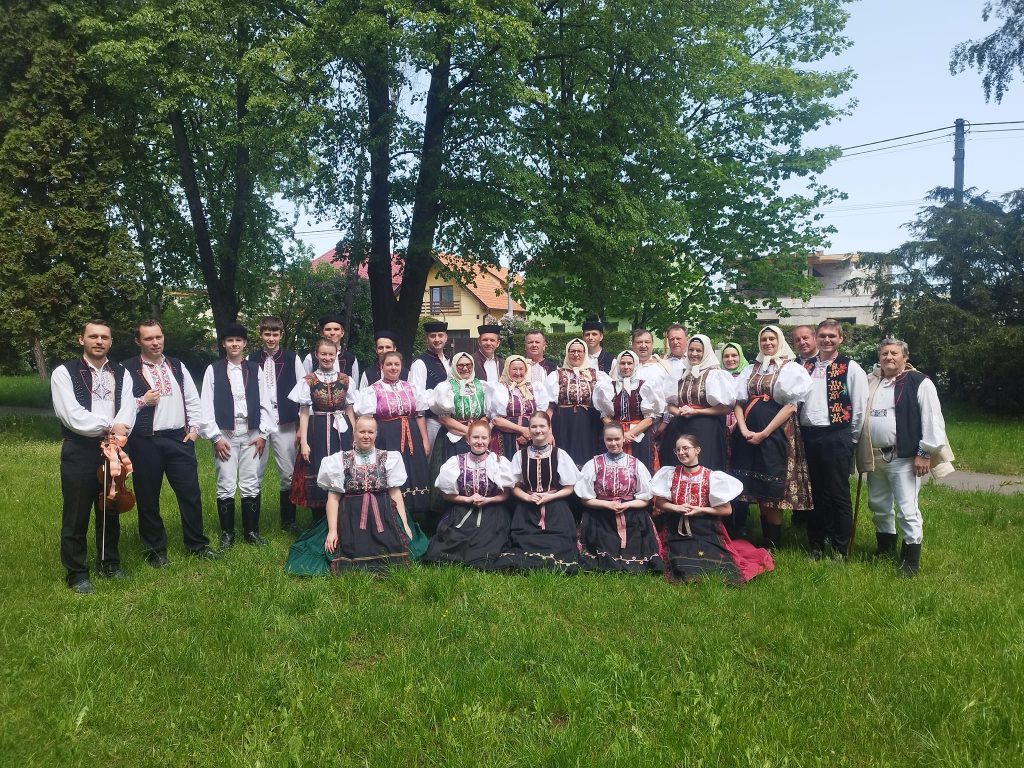 Ensemble folklorique JADLOVEC